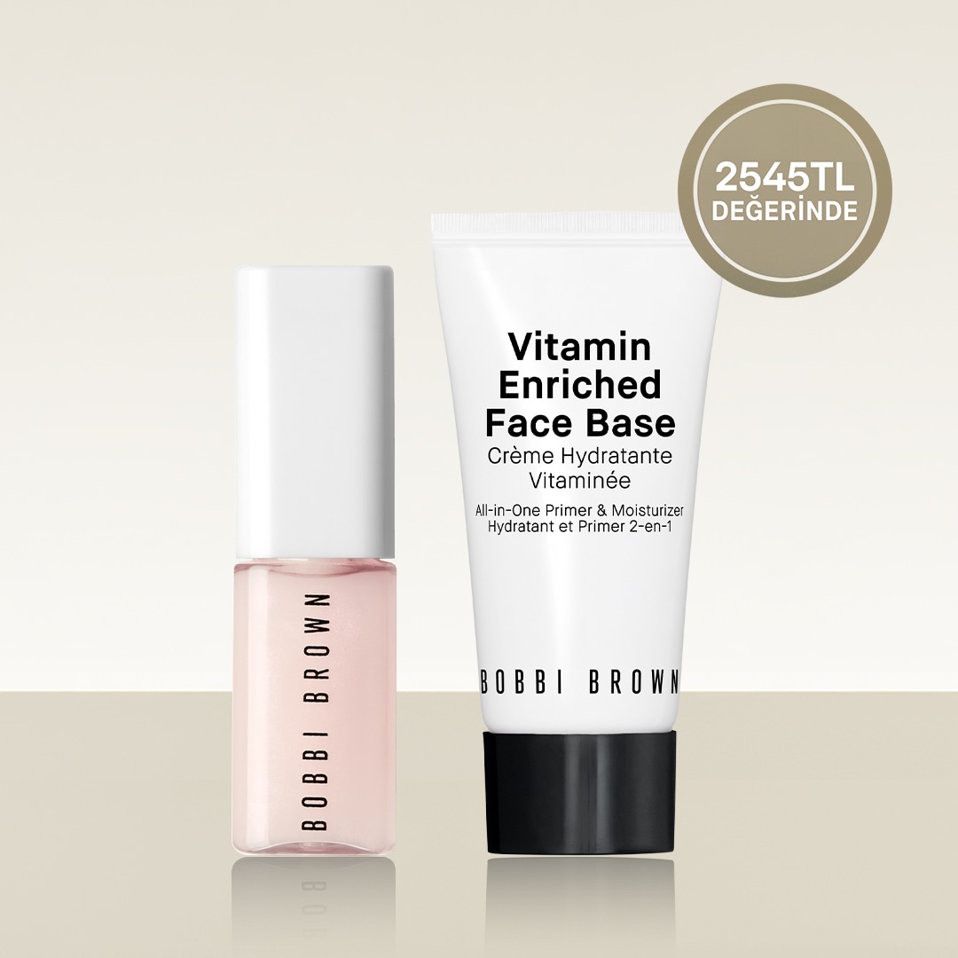 Model removing makeup with our gentle yet powerful Soothing Cleansing Oil