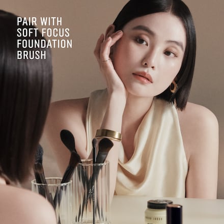 Serum Silk Foundation – Nemlendirme Etkili, 24 Saate Kadar Kalıcı ve Işıltılı Bitişli Serum Fondöten 