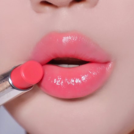 Extra Color Shine Nemlendirici Balm Etkili Ruj